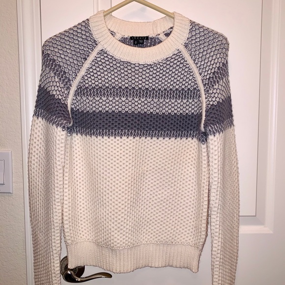 Theory Sweater - Picture 1 of 6